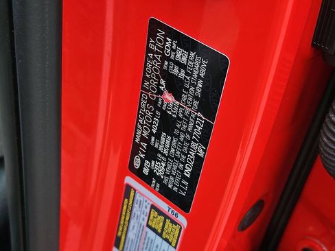 Certified 2020 Kia Soul S image 25