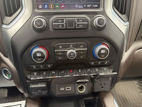 Used 2023 Chevrolet Silverado 2500 LTZ w/ Z71 Chrome Sport Edition AWD/4WD image 17