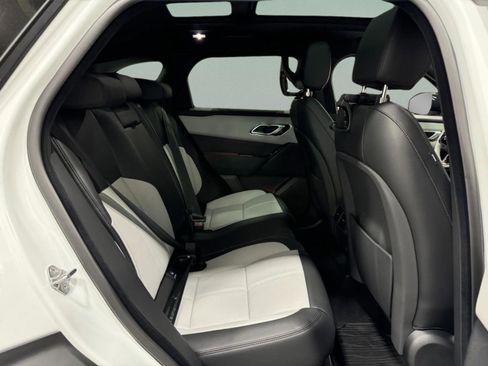 Used 2026 Land Rover Range Rover Velar Dynamic SE image 8