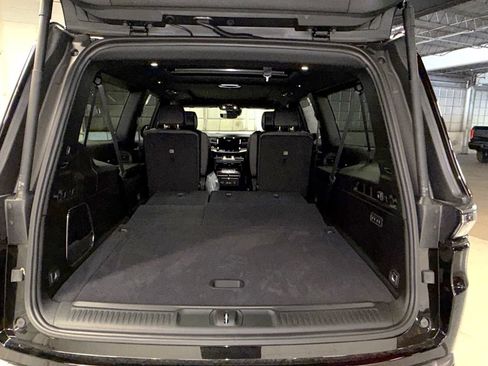 New 2026 Jeep Grand Wagoneer L 4WD image 40