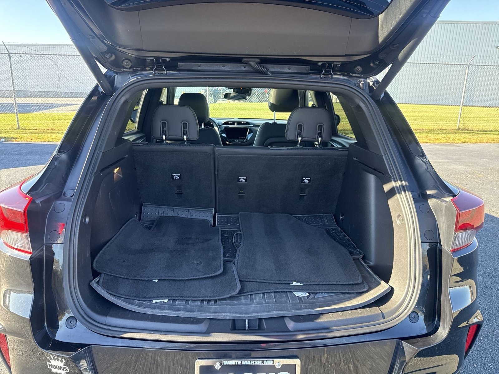 Used 2021 Chevrolet TrailBlazer RS w/ Sun and Liftgate Package AWD/4WD image 27