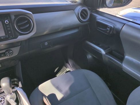 Used 2019 Toyota Tacoma SR5 image 16