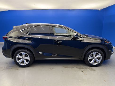 Used 2017 Lexus NX 200t FWD w/ Premium Package image 8