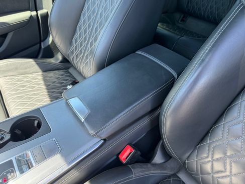 Used 2020 Audi S6 Premium Plus w/ S Sport Package AWD/4WD image 16