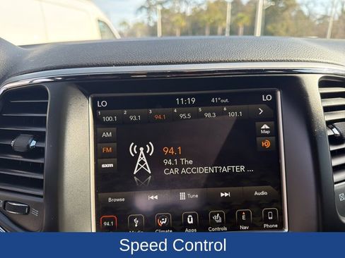 Used 2018 Jeep Grand Cherokee Altitude image 22