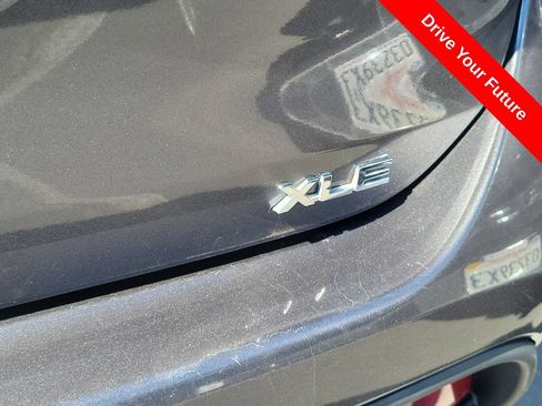 Used 2024 Toyota Highlander XLE FWD image 24