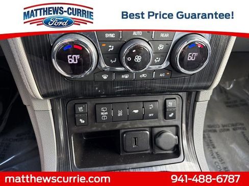 Used 2017 Chevrolet Traverse Premier image 21