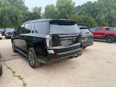 Used 2025 Chevrolet Tahoe Z71 w/ Comfort Package AWD/4WD image 6