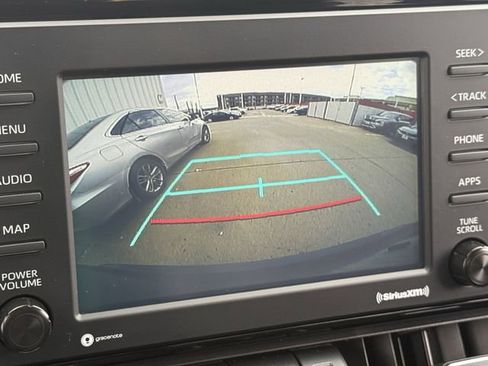 Used 2021 Toyota RAV4 XLE Premium image 19