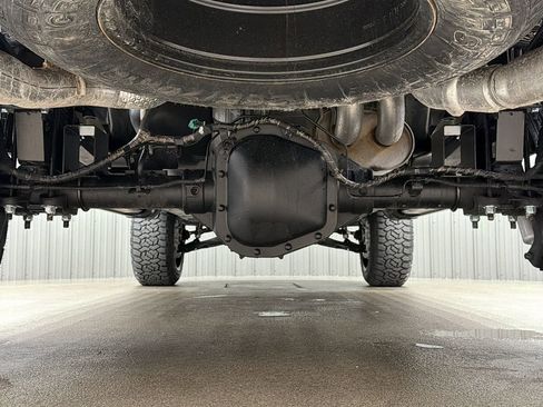 Used 2025 Ford F150 Lariat AWD/4WD image 14