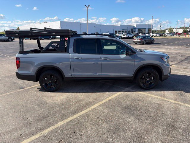 Used 2025 Honda Ridgeline Black Edition image 7