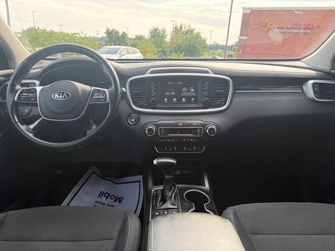 Used 2020 Kia Sorento S AWD/4WD image 17
