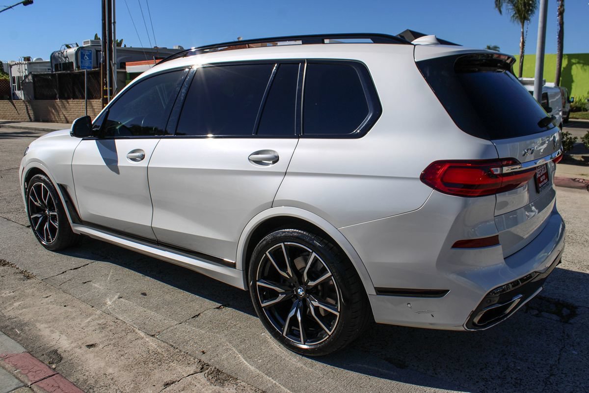 Used 2019 BMW X7 xDrive50i w/ Dynamic Handling Package AWD/4WD image 3