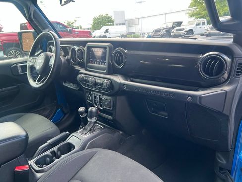 Used 2021 Jeep Wrangler Unlimited Sport AWD/4WD image 22
