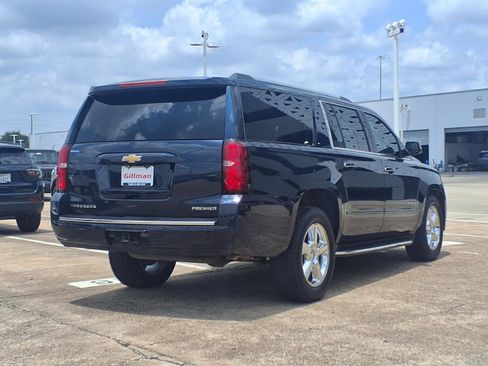 Used 2020 Chevrolet Suburban Premier w/ Max Trailering Package AWD/4WD image 9