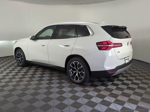 Used 2026 BMW X3 xDrive30 w/ Convenience Package AWD/4WD image 3