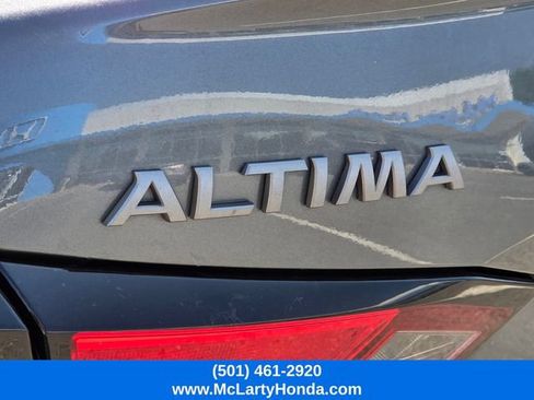 Used 2025 Nissan Altima 2.5 SR FWD image 11