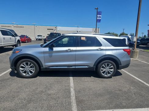 Certified 2023 Ford Explorer Limited AWD/4WD image 5