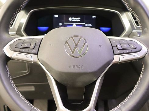 Certified 2023 Volkswagen Tiguan SE w/ Panoramic Sunroof Package FWD image 12