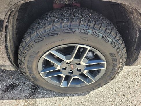 New 2026 GMC Terrain AT4 w/ Convenience Package III image 15