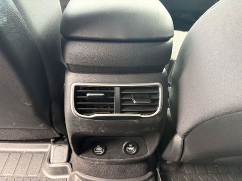 Used 2023 Hyundai Santa Fe SEL FWD image 18
