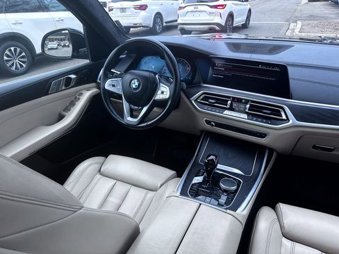 Used 2022 BMW X7 xDrive40i w/ Premium Package image 39