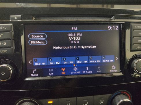 Used 2018 Nissan Rogue S FWD image 25