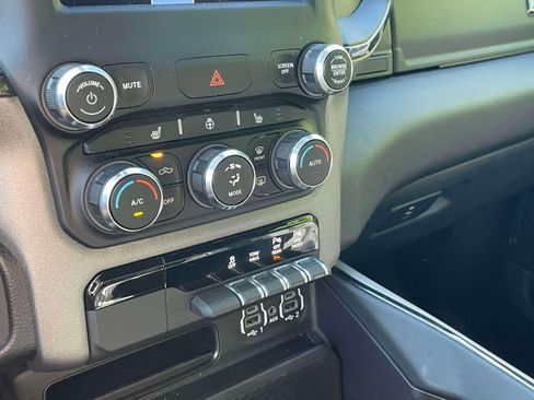 Used 2023 RAM 1500 Big Horn AWD/4WD image 31