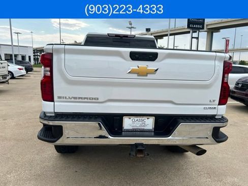 Used 2024 Chevrolet Silverado 2500 LT AWD/4WD image 11