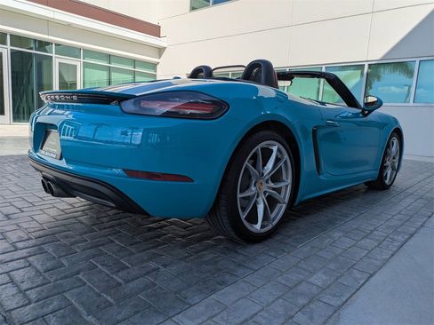 Used 2017 Porsche 718 Boxster S image 4