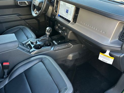 New 2025 Ford Bronco Outer Banks AWD/4WD image 13