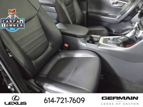 Used 2019 Toyota RAV4 Limited w/ Cold Weather Package AWD/4WD image 28