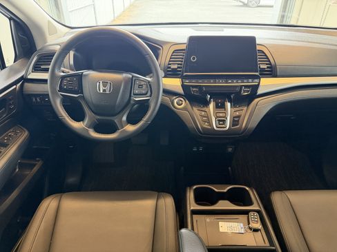 Used 2026 Honda Odyssey EX-L image 10