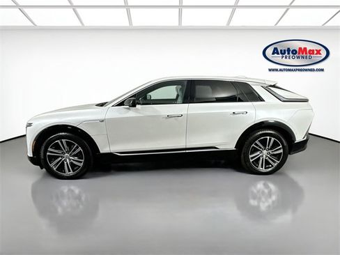 Used 2024 Cadillac Lyriq Luxury image 9