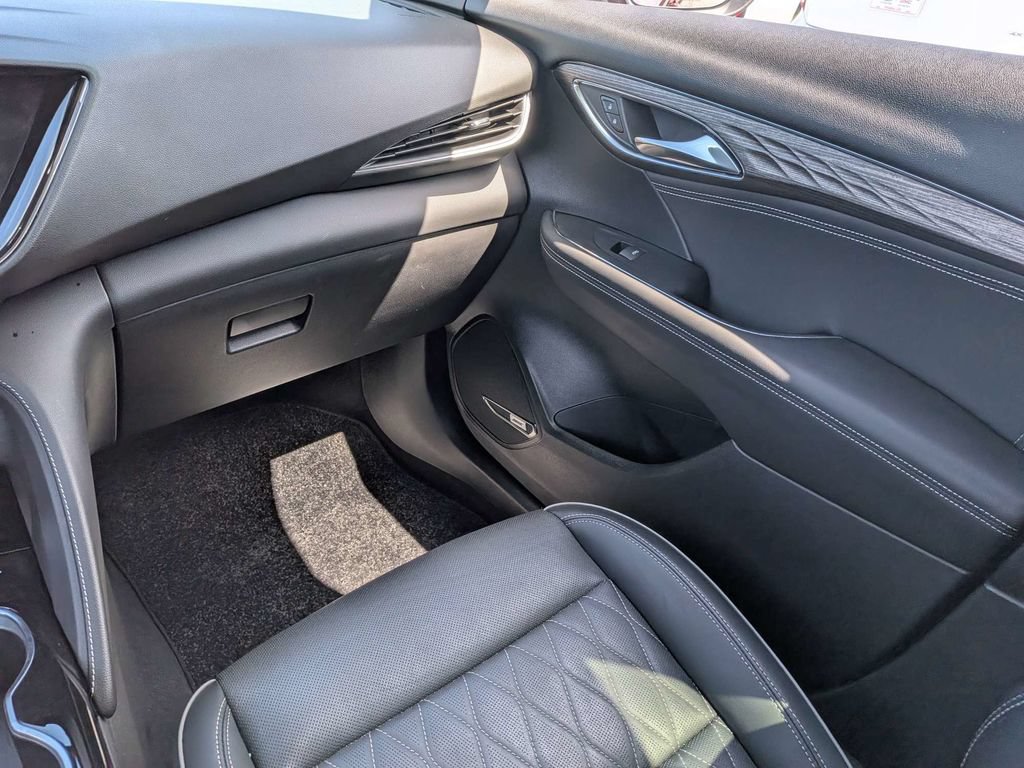 Used 2023 Buick Envision Avenir AWD/4WD image 19