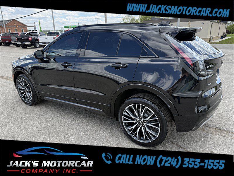 Used 2024 Cadillac XT4 Sport AWD/4WD image 9