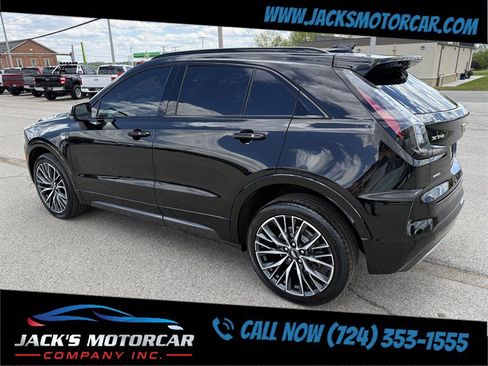 Used 2024 Cadillac XT4 Sport AWD/4WD image 9
