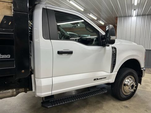 Used 2023 Ford F350 XL w/ Snow Plow Prep Package image 9