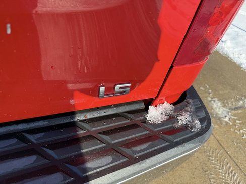 Used 2011 Chevrolet Silverado 1500 LS image 37