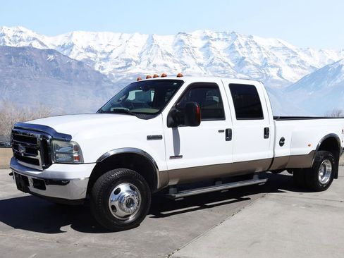 Used 2007 Ford F350 Lariat AWD/4WD image 2