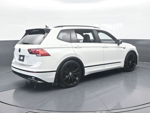 Used 2020 Volkswagen Tiguan SE R-Line image 6