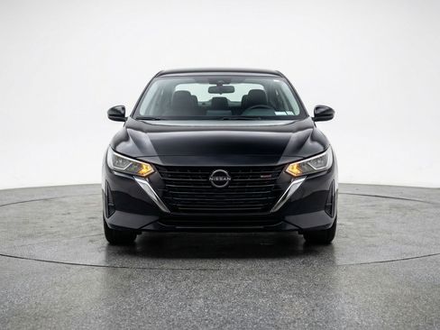 Used 2025 Nissan Sentra SV FWD image 2