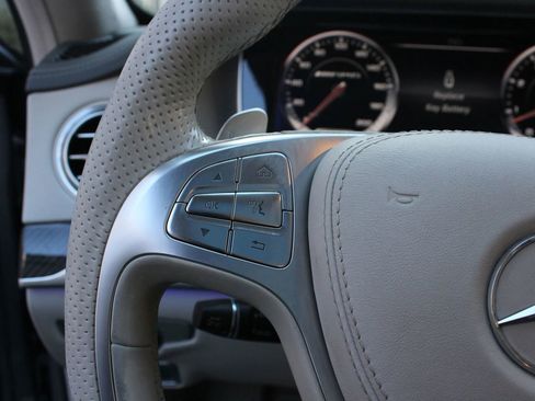 Used 2014 Mercedes-Benz S 63 AMG 4MATIC Sedan w/ Rear Seat Package image 37