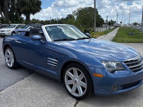 Used 2005 Chrysler Crossfire Limited RWD image 3