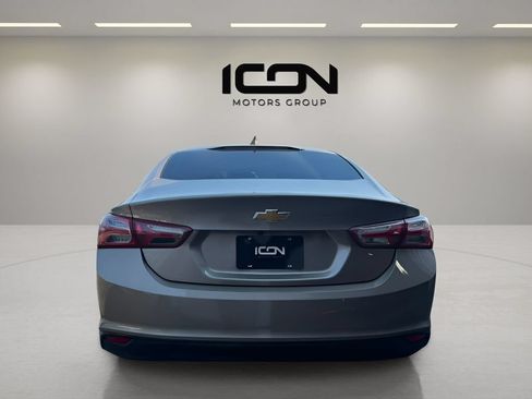 Used 2022 Chevrolet Malibu LT FWD image 4