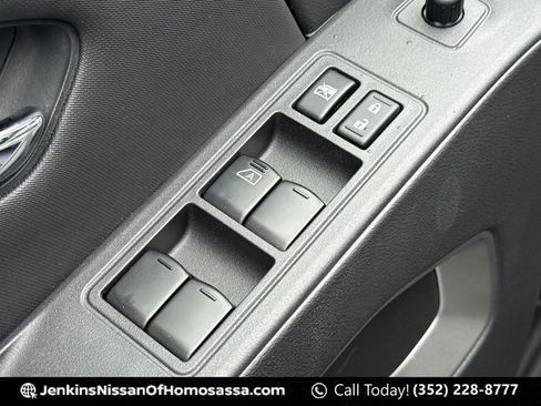 Certified 2023 Nissan Frontier SV w/ SV Convenience Package RWD image 32