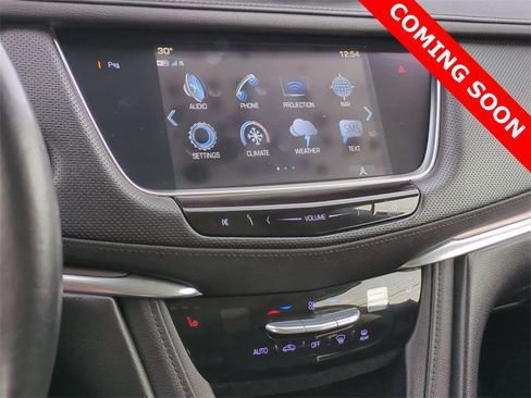 Used 2018 Cadillac XT5 Luxury w/ Driver Awareness Package image 29