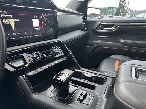 Used 2022 GMC Sierra 1500 AT4 w/ AT4 Premium Package image 17