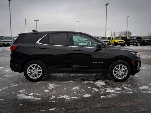 Used 2024 Chevrolet Equinox LT image 5