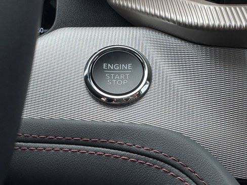 New 2025 Ford Explorer Active image 6